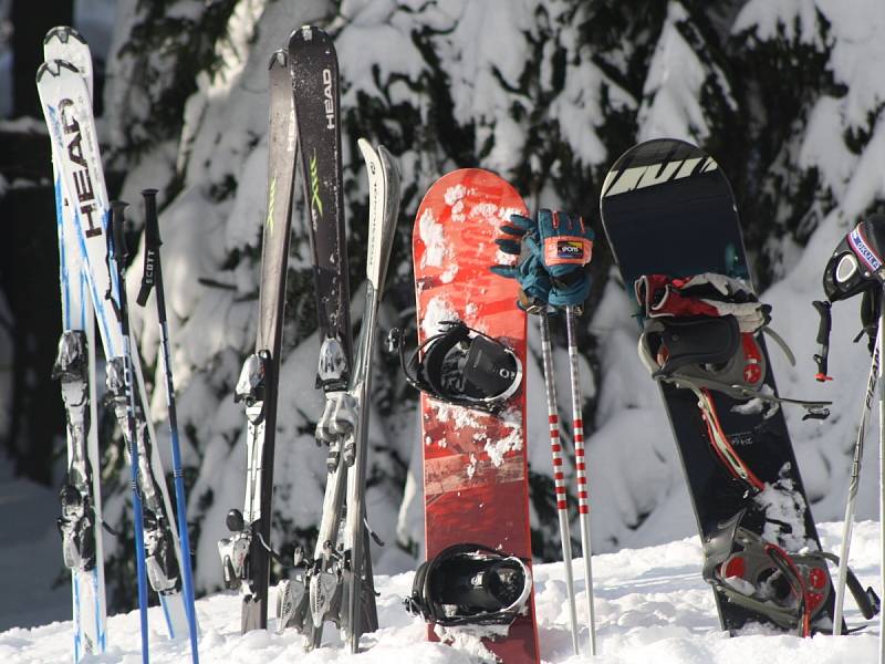 Zahájení lyžařské sezony na Šumavě. Ski areál Špičák 8. 12. 12