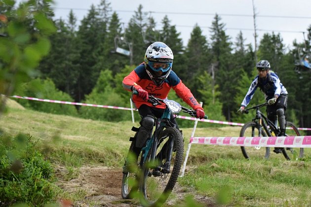 Česká Enduro série vrcholí na Špičáku.