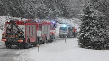 Nehoda autobusu plného dětí u Javorné