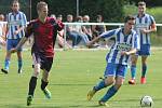 IV. třída: Kolince - Pačejov B (v modro-bílém) 2:2.