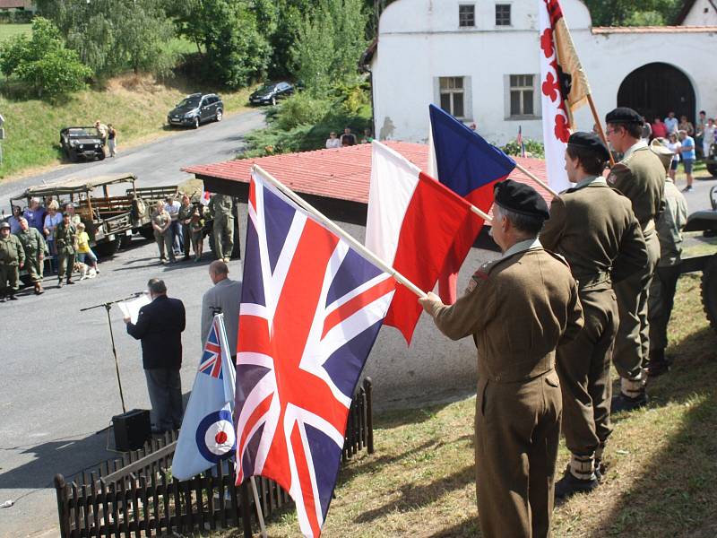 Vzpomínka na vlkonického rodáka, stíhacího pilota RAF Matěje Pavloviče