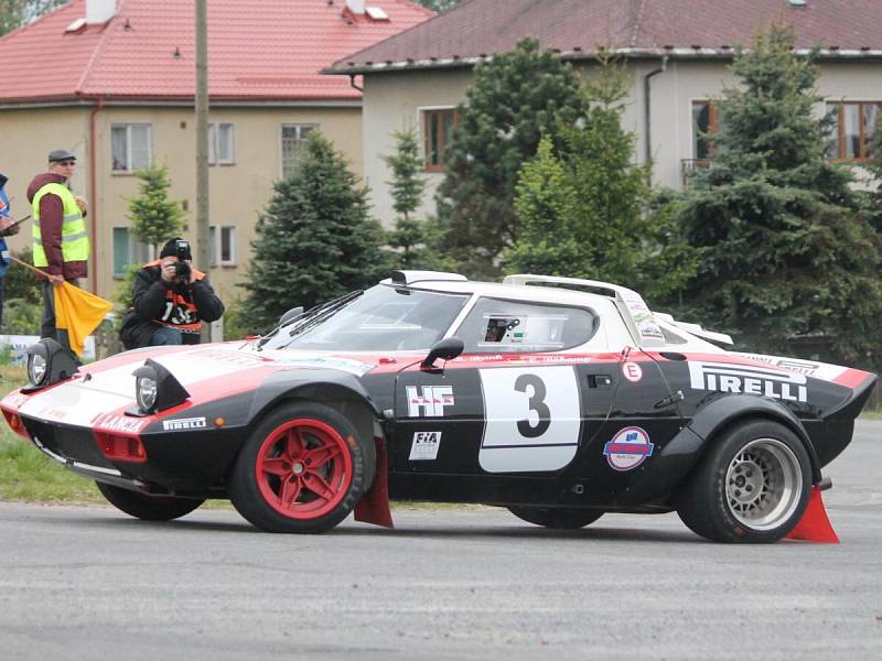 První rychlostní zkouškou 23. Historic Vltava Rallye byl tradičně Klatovský okruh.