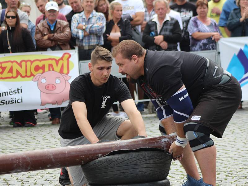 V sobotu se konal závod strongmanů v Sušici.