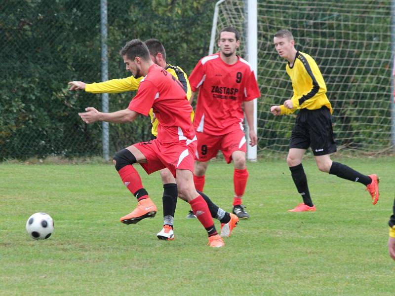 III. třída 2016/2017: Zavlekov (červené dresy) - Janovice B 4:0