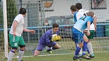 Krajský přebor mužů: Horažďovice (v modrém) - Stod 2:1.