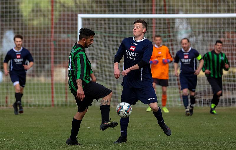 15. kolo OPM: TJ Nezamyslice (modří) - Kašperské Hory 2:2 (3:4 PK).