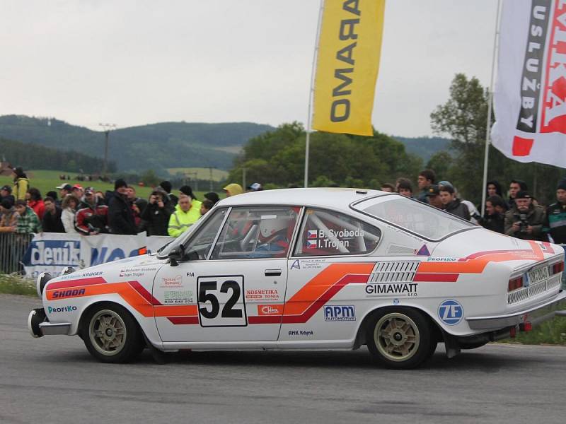 První rychlostní zkouškou 23. Historic Vltava Rallye byl tradičně Klatovský okruh.