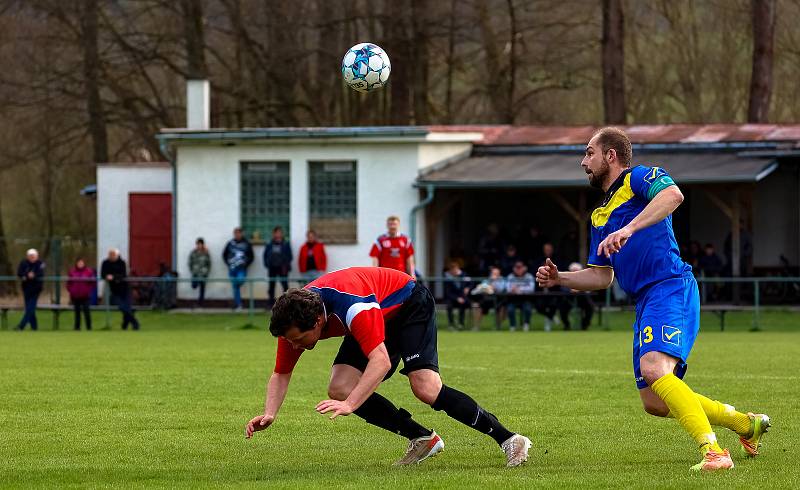 19. kolo I. A třídy: Svatobor Hrádek (modří) - Žákava 0:4.