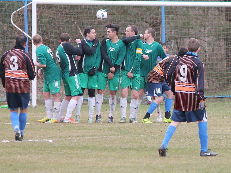 1. A třída: Žichovice (zelené dresy) - Horní Bříza 0:4