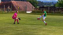 Baráž o I. A třídu, odveta: FK Svéradice (zelení) - TJ Sokol Malesice 1:2 (1:0).