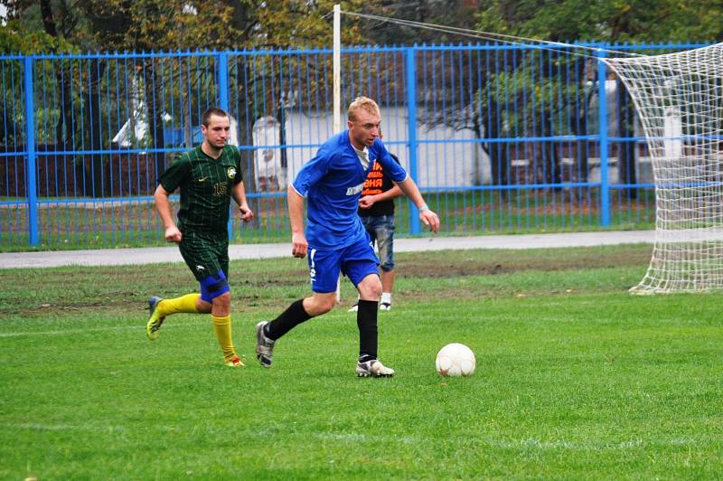 Ukrajinský fotbalista Serhii Basha, který hraje fotbal za TJ Start Luby, prožívá velmi náročné časy.