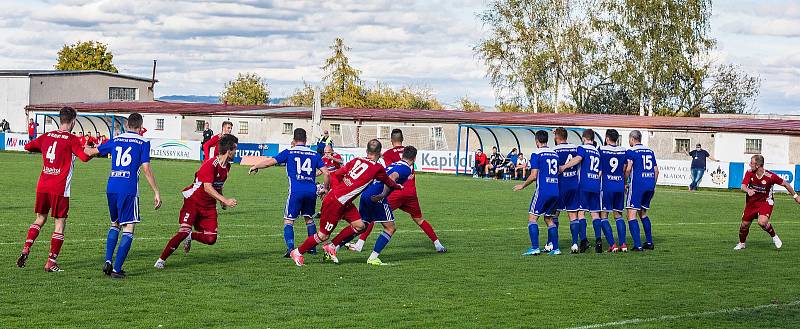 Fotbalisté divizních Klatov remizovali v 11. kole soutěže na hřišti Soběslavi 2:2, i když po prvním poločase vedli o dvě branky.