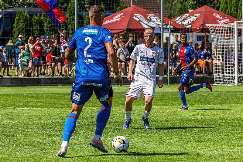 Přátelské utkání: FC Viktoria Plzeň - SK Klatovy 1898 (bílé dresy).