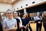 Koledy si zazpívali i žáci Tanečního a pěveckého oboru ZUŠ J. Kličky Klatovy se svými pedagogy.