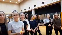 Koledy si zazpívali i žáci Tanečního a pěveckého oboru ZUŠ J. Kličky Klatovy se svými pedagogy.