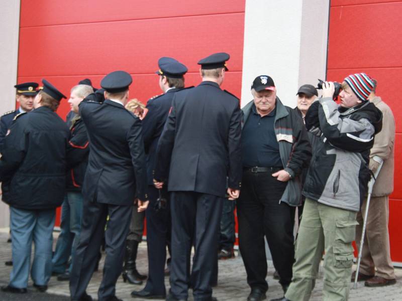 Klatovští dobrovolní hasiči pokřtili novou tatru