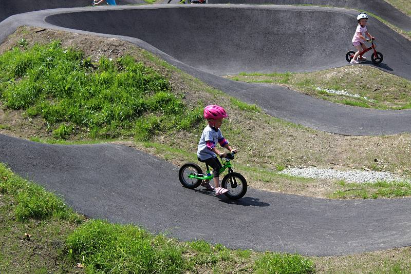 Otevření pumptrackové dráhy v Železné Rudě.