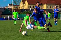 Fotbalisté TJ Sušice (na archivním snímku hráči v modrých dresech) porazili v prvním přípravném utkání plzeňský Rapid hrající krajský přebor 5:3.