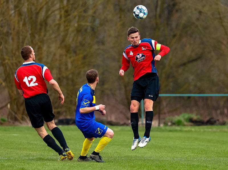 19. kolo I. A třídy: Svatobor Hrádek (modří) - Žákava 0:4.