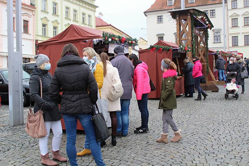 Vánoční trhy v Klatovech s Klatovským klášterním bazarem.