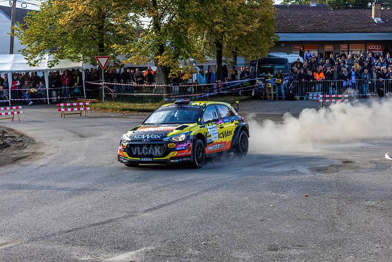 43. ročník Invelt Rally Pačejov vede po prvním dnu Jan Kopecký.