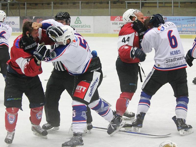 Přípravný zápas 2016: SHC Klatovy (červené dresy) - 1. EV Weiden 7:1