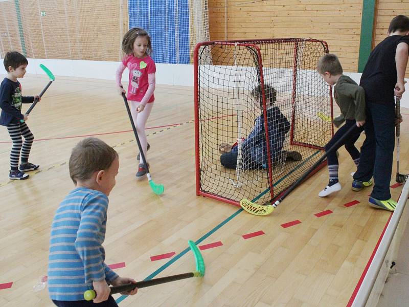 Zimní olympiáda mateřské školy v Klatovech.