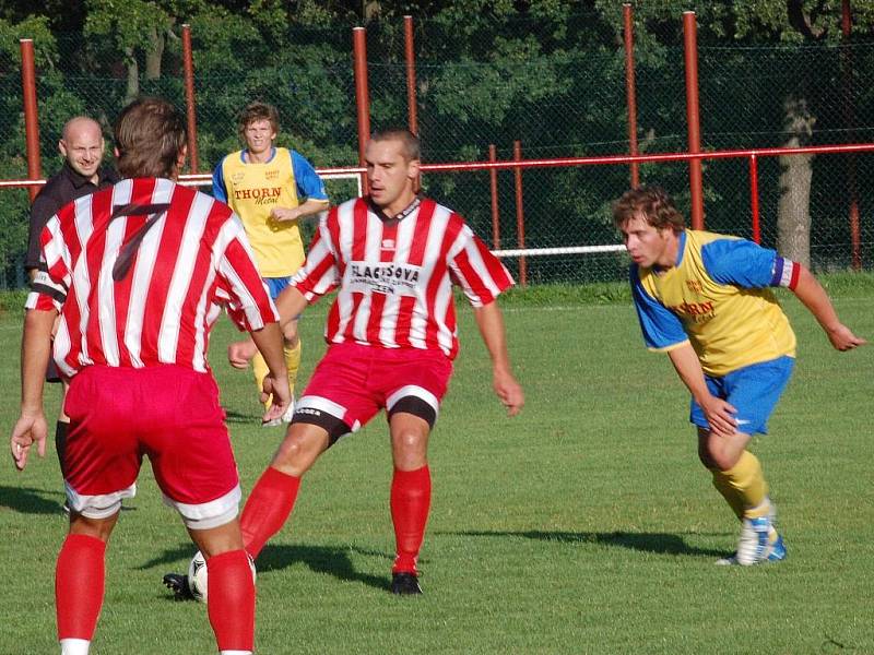 Fotbalisté Chanosu Chanovice zvítězili na domácím hřišti v sobotu 5. září nad ZČE Plzeň 3:0.