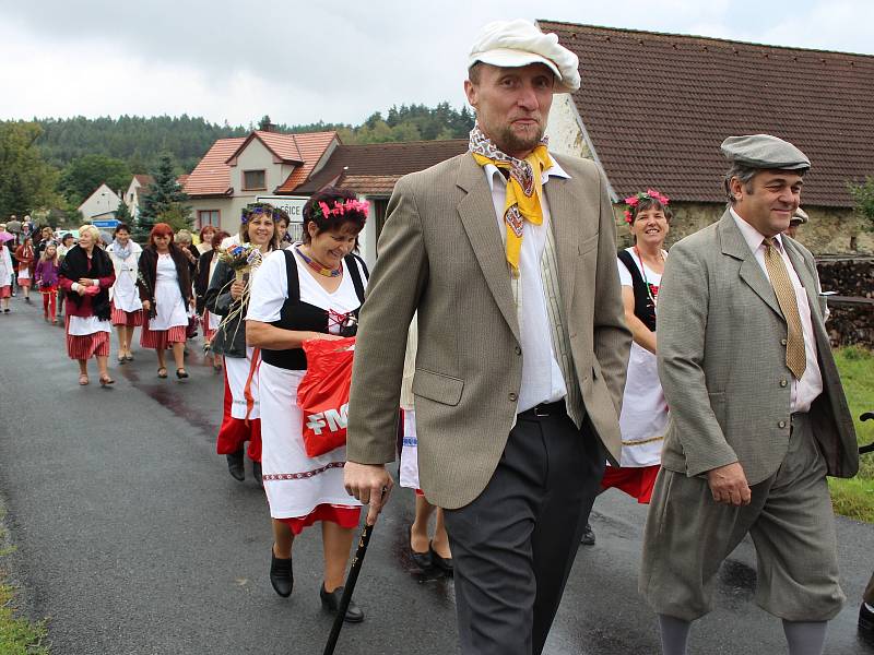 Dožínky ve Velešicích a Pačejově na Klatovsku.