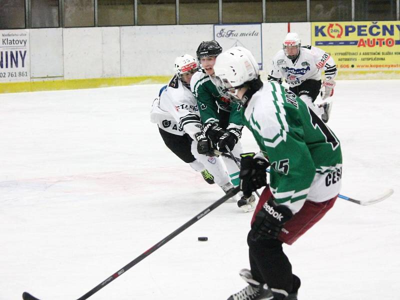 Krajská liga juniorů 2016/2017: HC Klatovy B (bílé dresy) - HC Slavoj Český Krumlov 4:5sn