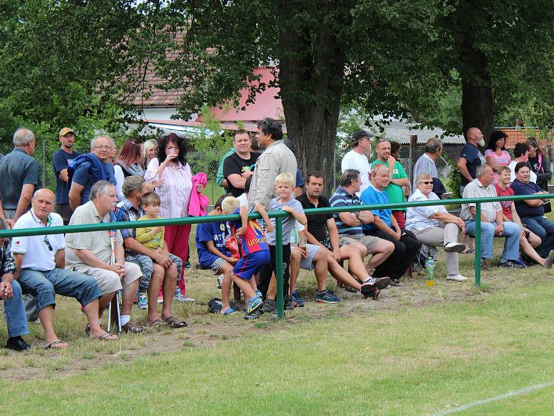 V Žichovicích oslavili 55. výročí založení fotbalového klubu přátelským zápasem se starou gardou Sparty Praha