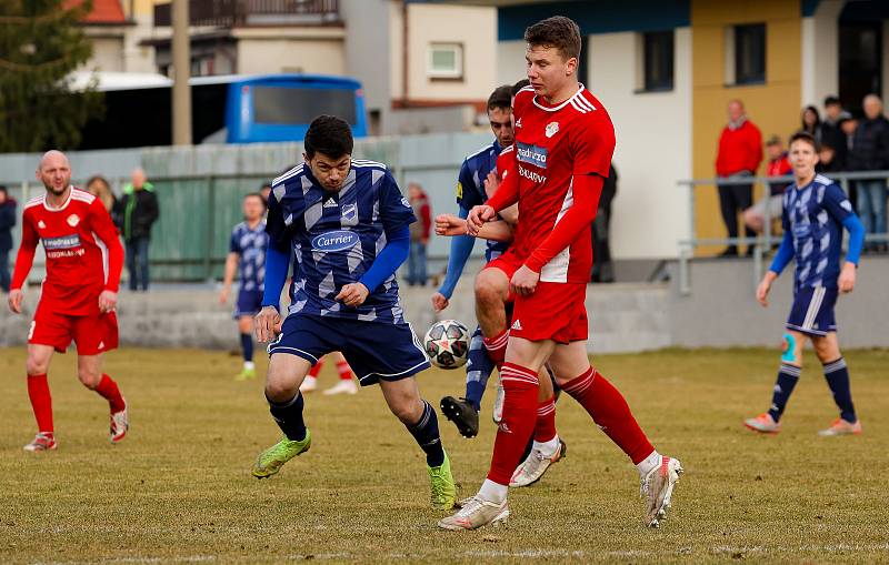 17. kolo FORTUNA divize A: Slavoj Mýto vs. Klatovy 3:1, Petřín Plzeň vs. SENCO Doubravka 0:3, FC Rokycany - ROBSTAV Přeštice 2:3.