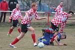 Krajský přebor mužů: Luby (v červeném) - Klatovy 0:3.