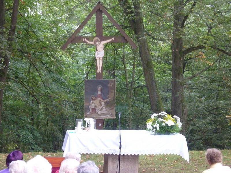 Pouť u Dobré Vody u Pocinovic. Foto: Martina Matějková