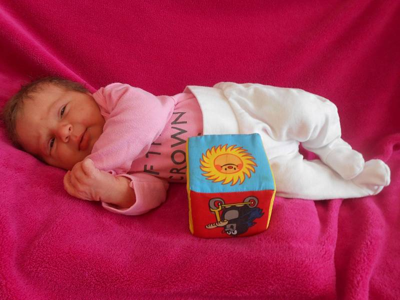 Anežka K. se narodila v domažlické porodnici 19. září 2022. Po příchodu na svět vážila 3600 g a měřila 50 cm.