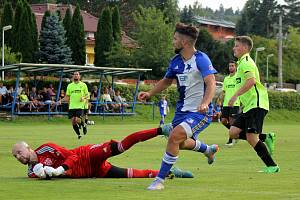 I. A třída Středočeského kraje, skupina B, 4. kolo: SK Rapid Psáry (na snímku hráči v modrých dresech) - FK Slavoj Stará Boleslav 5:2.