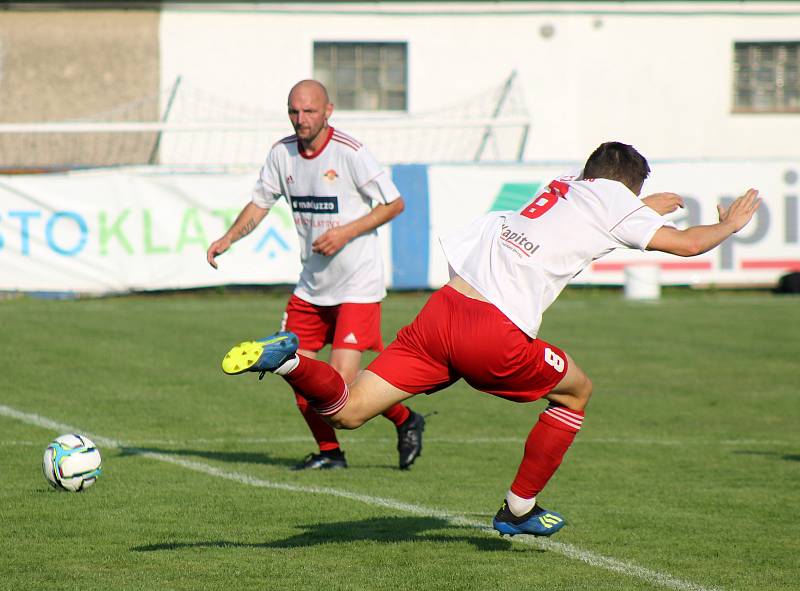 4. kolo divize A: SK Klatovy 1898 - FC Rokycany 2:0 (0:0).