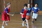 Basketbalový turnaj pro 1. a 2. třídy v Klatovech.