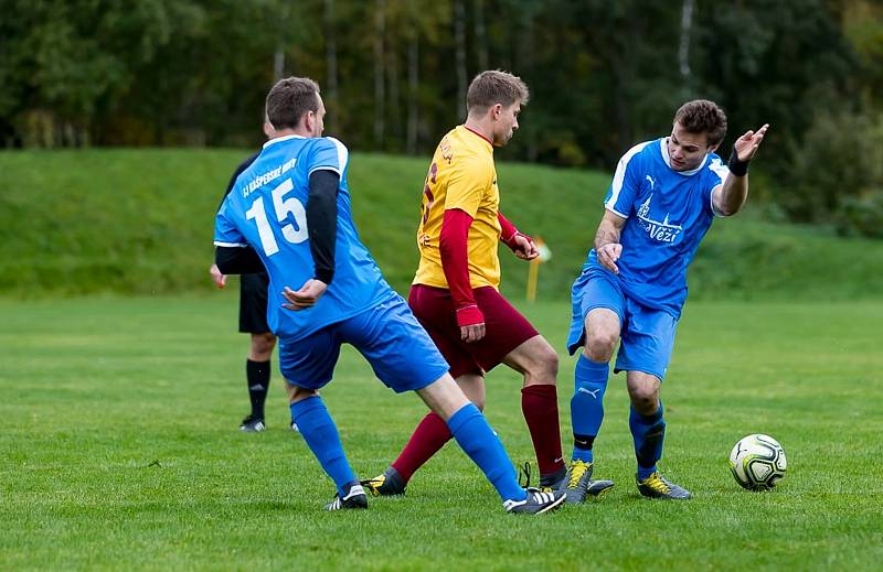 OP Klatovska, 8. kolo: Kašperské Hory (modří) - Janovice 1:2.