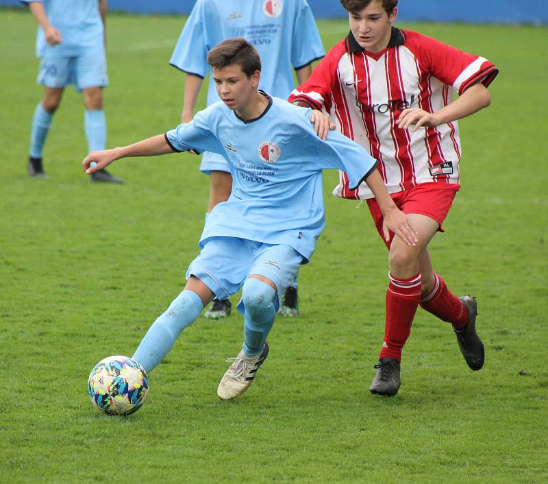 DIVIZE U17: Klatovy (červení) vs. Vejprnice (modří).