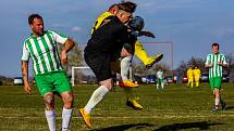 15. kolo III. třídy: FK Budětice 2012 (žlutí) - SK Velhartice 2:0.