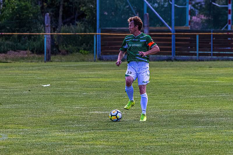 Baráž o I. A třídu, odveta: FK Svéradice (zelení) - TJ Sokol Malesice 1:2 (1:0).