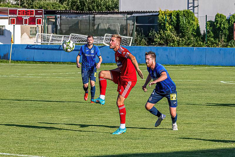 Letní příprava: SK Klatovy 1898 - TJ Jiskra Domažlice (modří) 0:5.