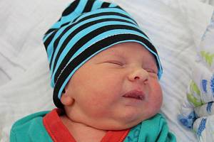 Petr Zoubek z Chudenic je prvorozeným miminkem rodičů Karolíny a Petra. Chlapeček s mírami 2950 g a 47 cm se narodil v klatovské porodnici 17. května ve 13:43 hodin.