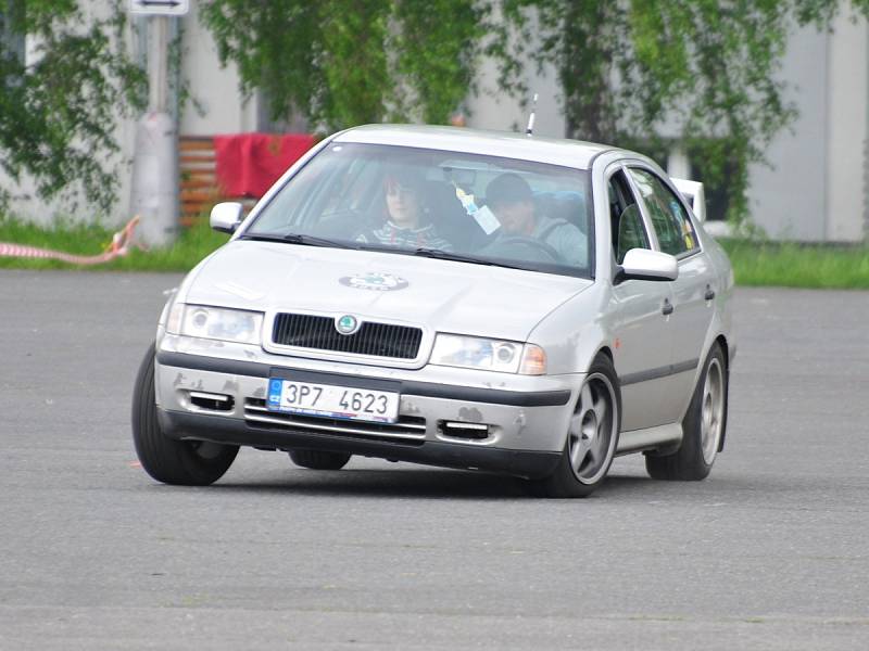 Majitelé škodovek se sešli v Běšinech