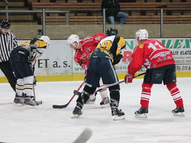 Plzeňská krajská liga HC Klatovy B (č) - KLH Božkov 5:5.