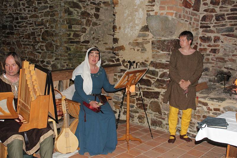 K vidění byli středověcí hudebníci.