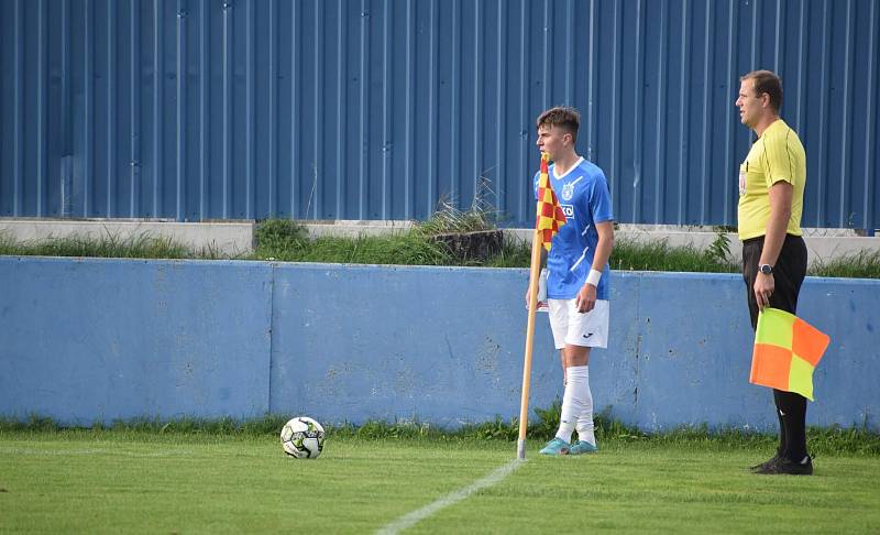 6. kolo FORTUNA divize A: SK Klatovy 1898 (na snímku hráči v červených dresech) - TJ Jiskra Domažlice B 2:1 (0:1).