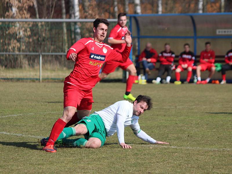 Divize 2017/2018: Klatovy (červené dresy) - Jankov 2:2, na PK 5:4