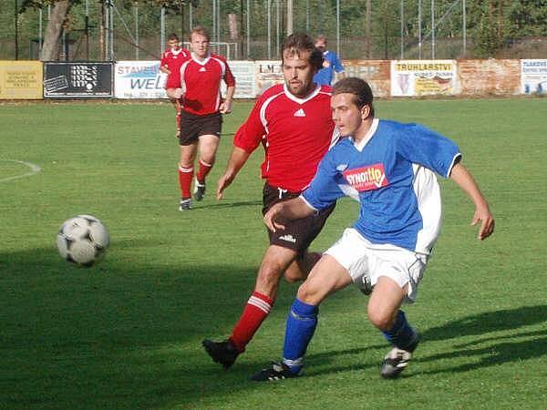 V derby porazily Luby (červené dresy) Nýrsko 3:0.